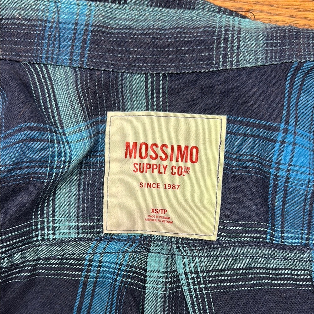 Blue Button Down Shirt with Relaxed Fit - Picture 3 of 4